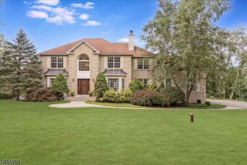 Dana Dr, Lafayette, NJ 07848