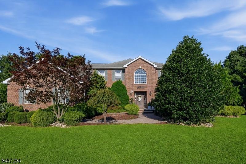 Butternut Ln, Monroe Township, NJ 08831