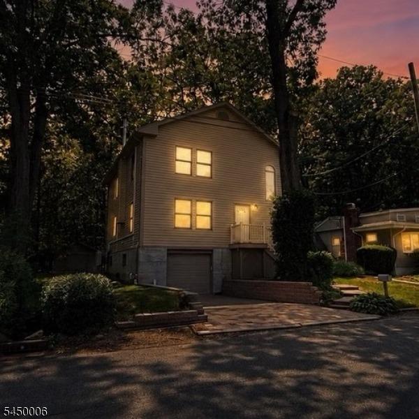 Oakdale Rd, Denville, NJ 07834
