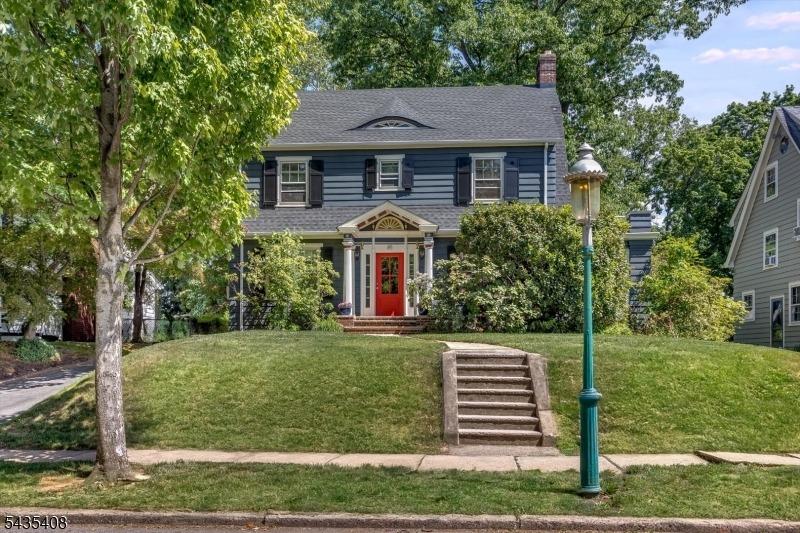 Hawthorne Ave, Glen Ridge, NJ 07028