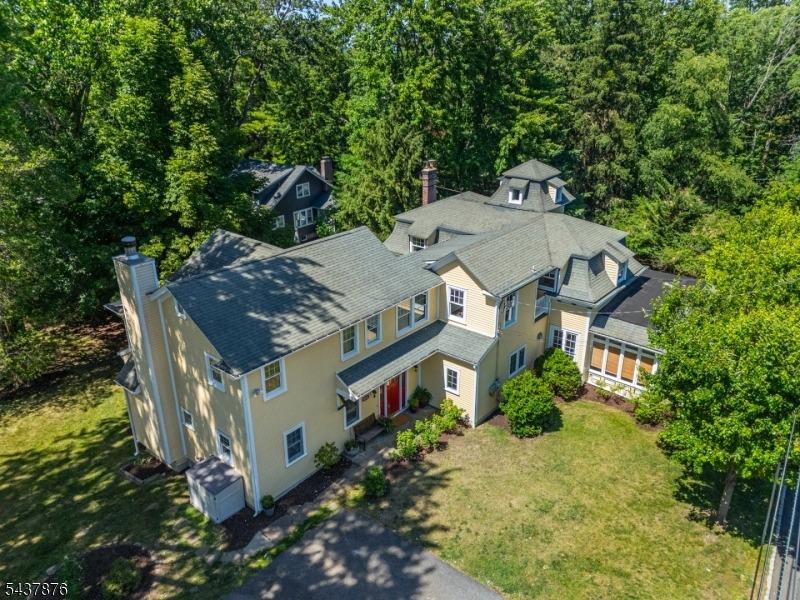 Sunset Ave, Verona, NJ 07044