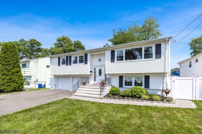 Huron Ave, Lake Hiawatha, NJ 07034
