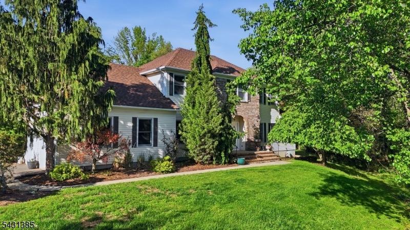 Van Arsdale Dr, Branchburg, NJ 08853