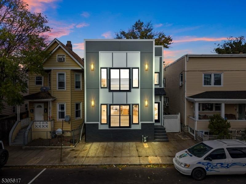 Washington St, Perth Amboy, NJ 08861