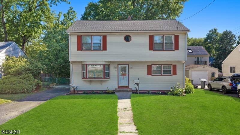 Barbara Dr, North Plainfield, NJ 07062