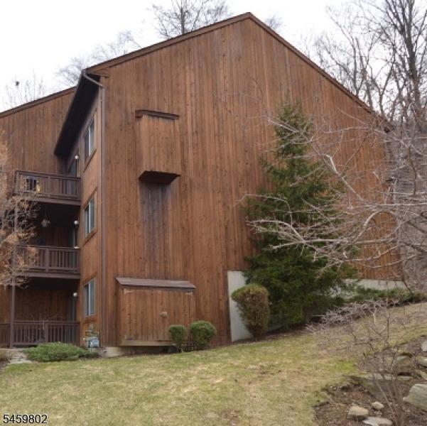 Augusta Dr, Vernon, NJ 07462