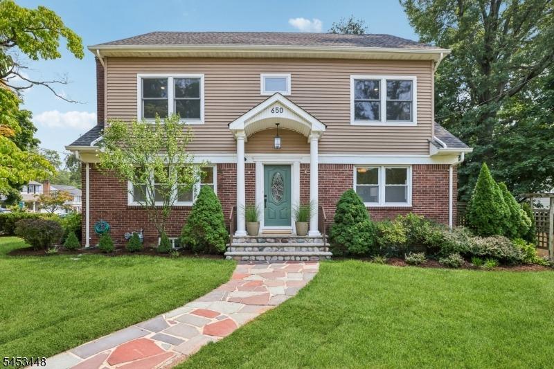 Ridgewood Rd, Maplewood, NJ 07040