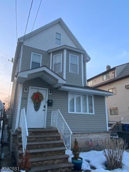 Adams Ave, Elizabeth, NJ 07201