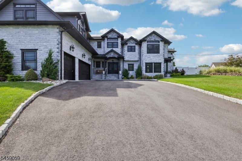 Mountain Ave, Caldwell, NJ 07006
