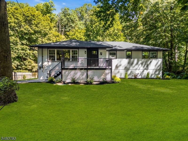 Main St, Glen Gardner, NJ 08826