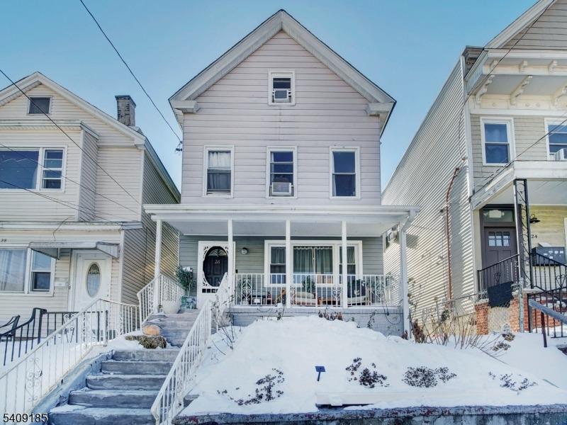 E 49th St, Bayonne, NJ 07002