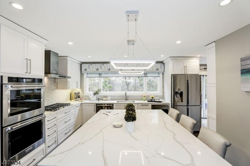 Tomahawk Dr, Wayne, NJ 07470