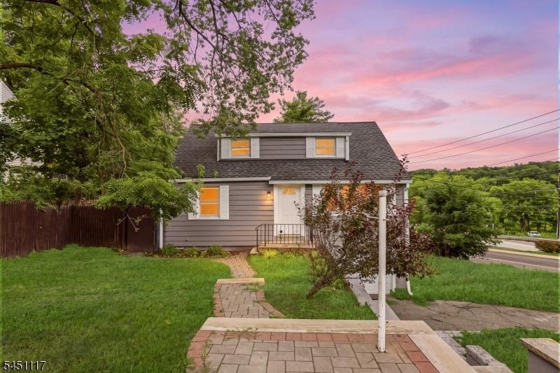 Lorelei Rd, West Orange, NJ 07052