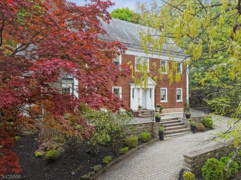 Highland Ave, Montclair, NJ 07042