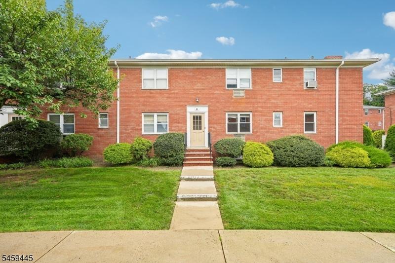 Knox Ter, Wayne, NJ 07470