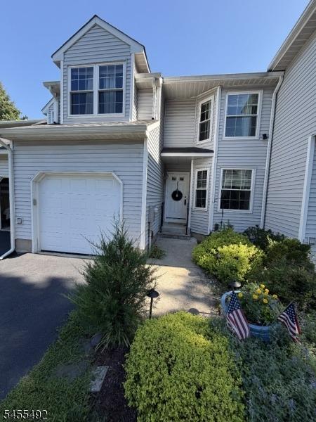Delaware Ln, Branchburg, NJ 08876