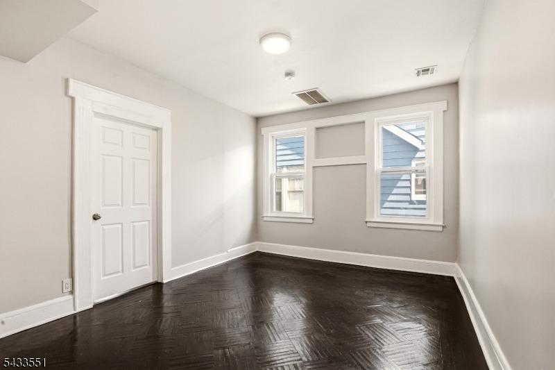 Underwood St, Newark, NJ 07106