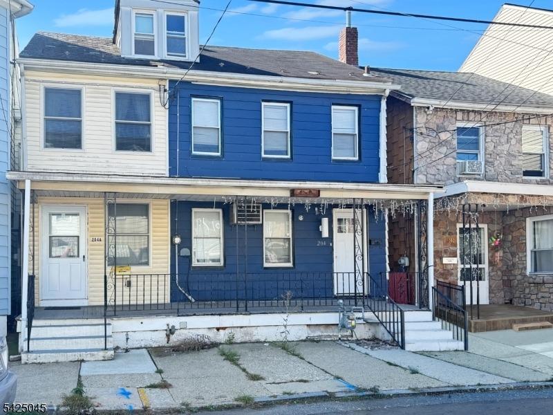 Mercer St, Phillipsburg, NJ 08865