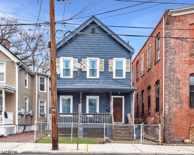 Nassau St, Orange, NJ 07050