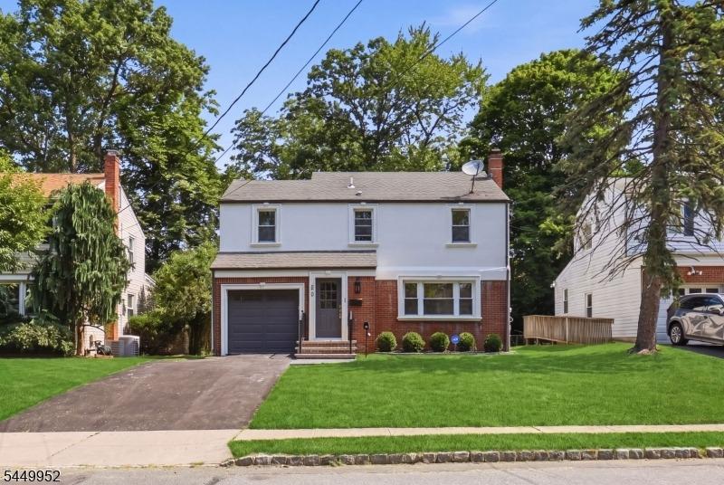 Buckingham Rd, West Orange, NJ 07052
