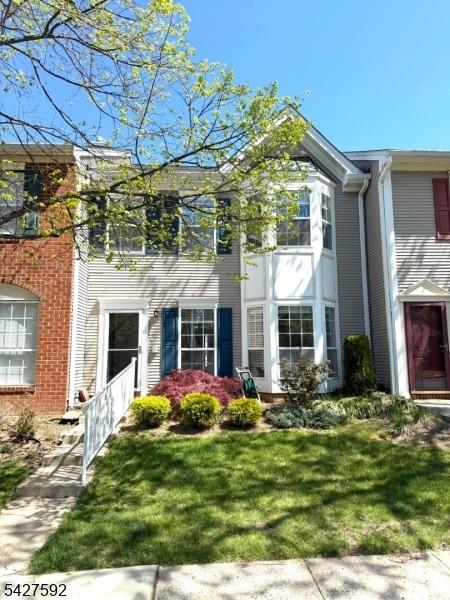 Columbus Dr, Franklin Park, NJ 08823