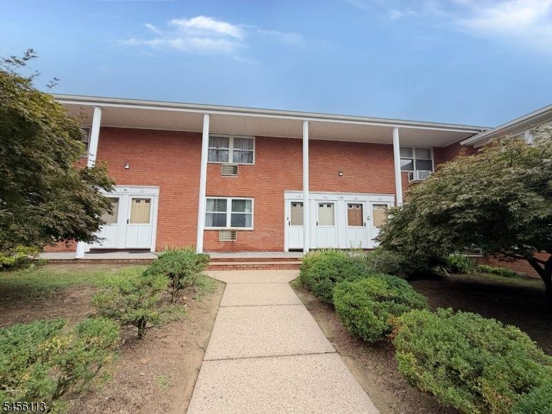 Knox Ter, Wayne, NJ 07470