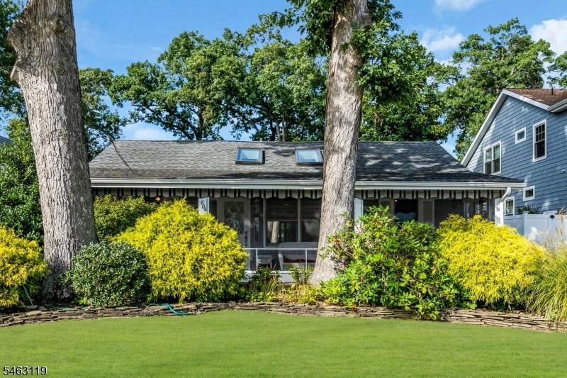 Monmouth Ave, Spring Lake, NJ 07762
