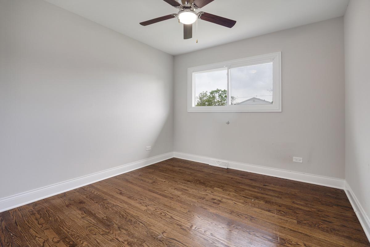 Peyton Dr, Chicago Heights, IL 60411