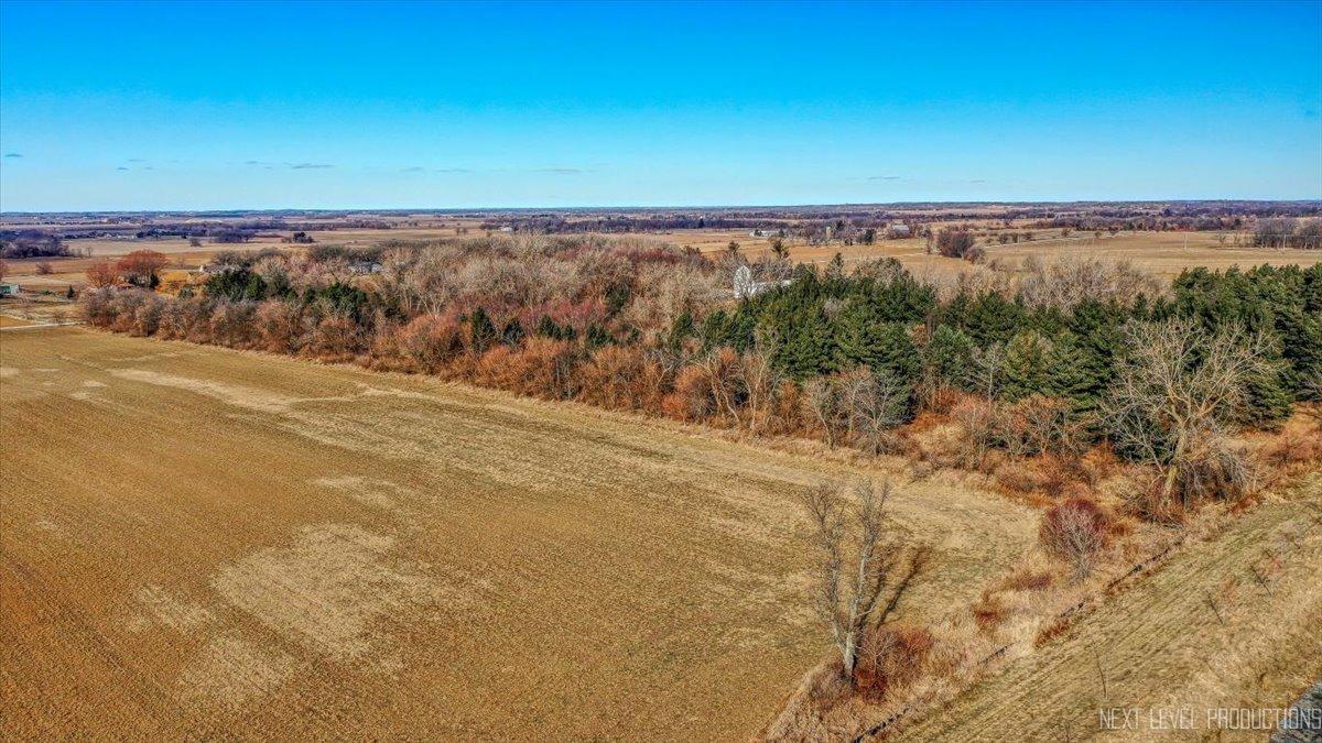Widmayer Rd, Hampshire, IL 60140