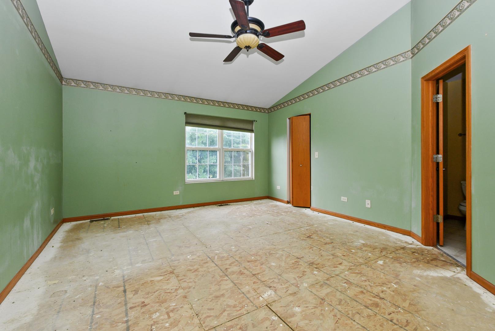 Canyon View Ln, Joliet, IL 60432