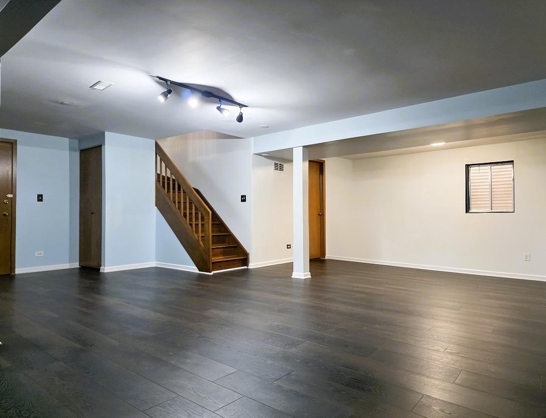 W Golf Rd, Mount Prospect, IL 60056