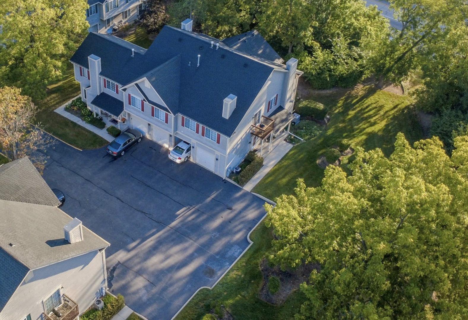 Windsor Ct, South Elgin, IL 60177