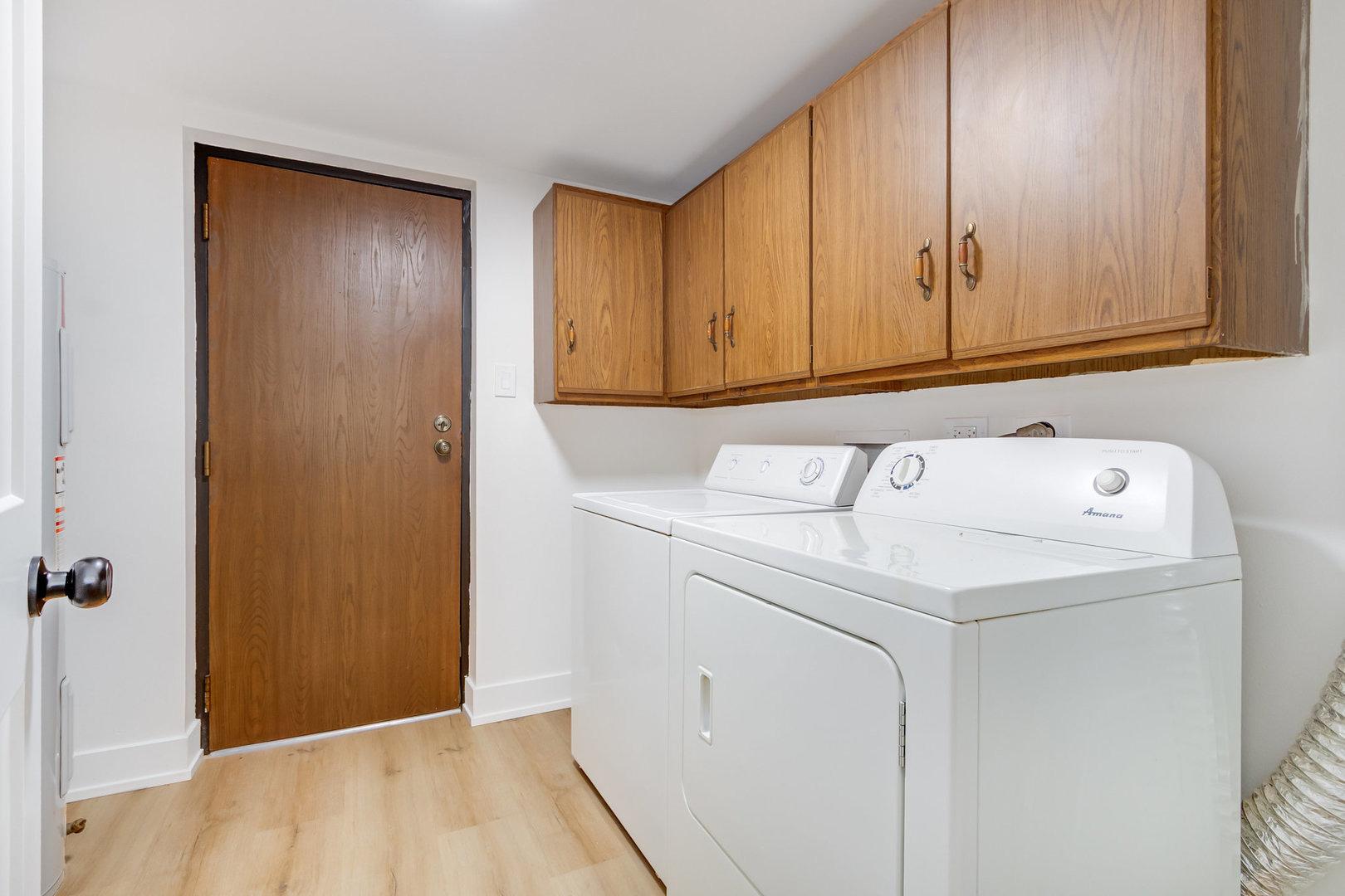 Paxton Ave, Tinley Park, IL 60477
