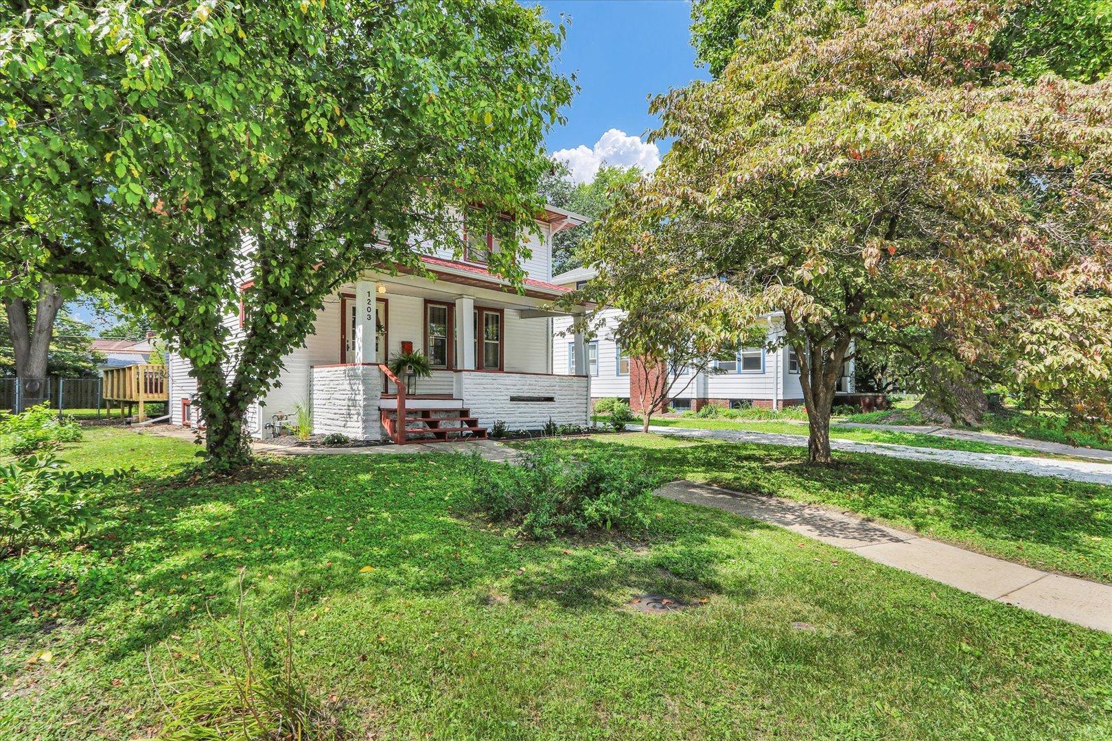 S Race St, Urbana, IL 61801