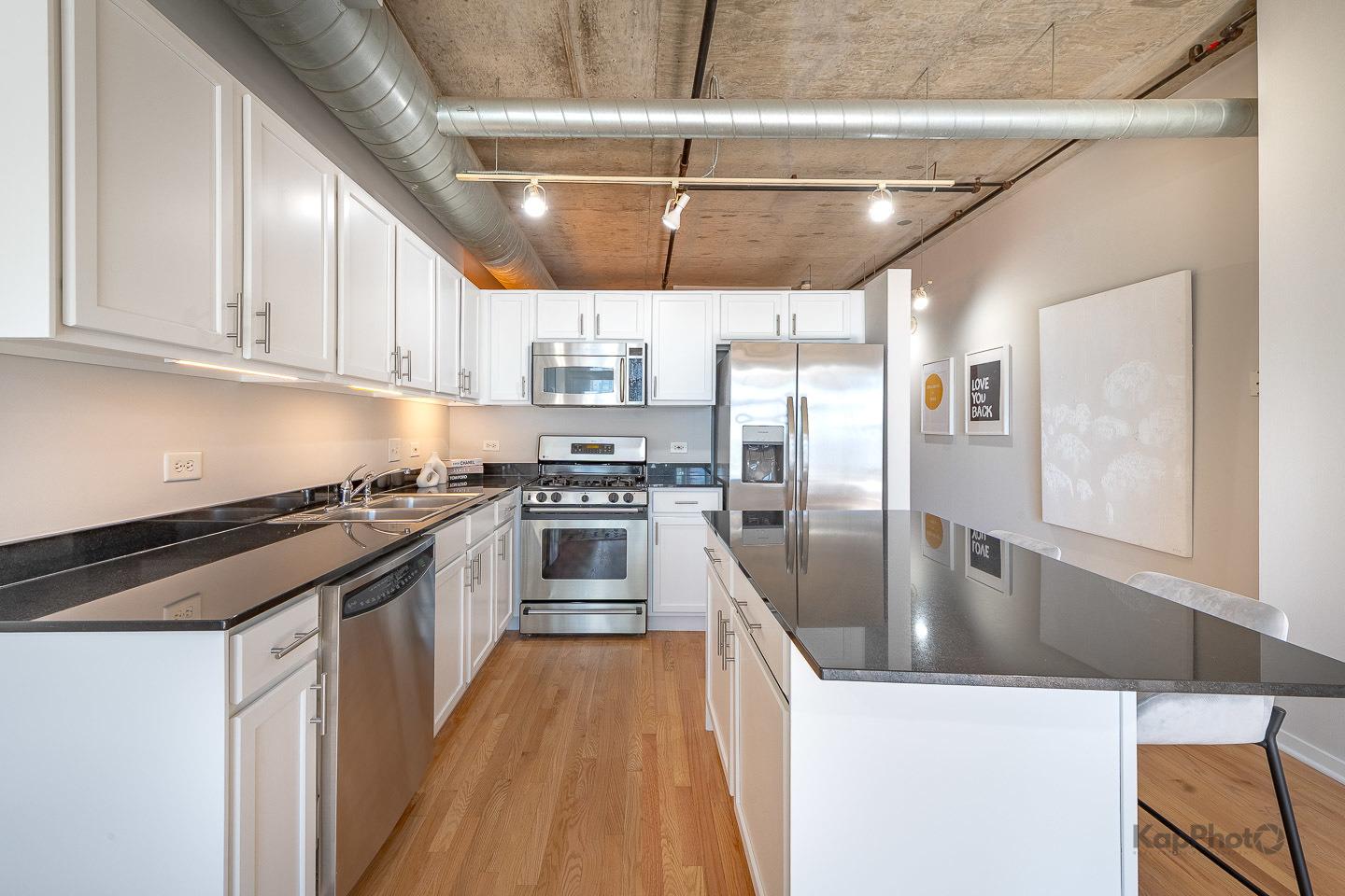 W Van Buren St, Chicago, IL 60607