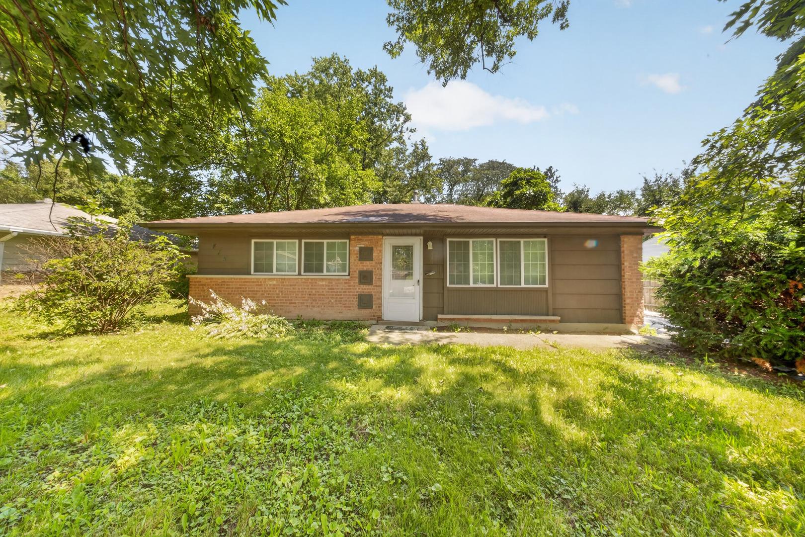 Shabbona Dr, Park Forest, IL 60466