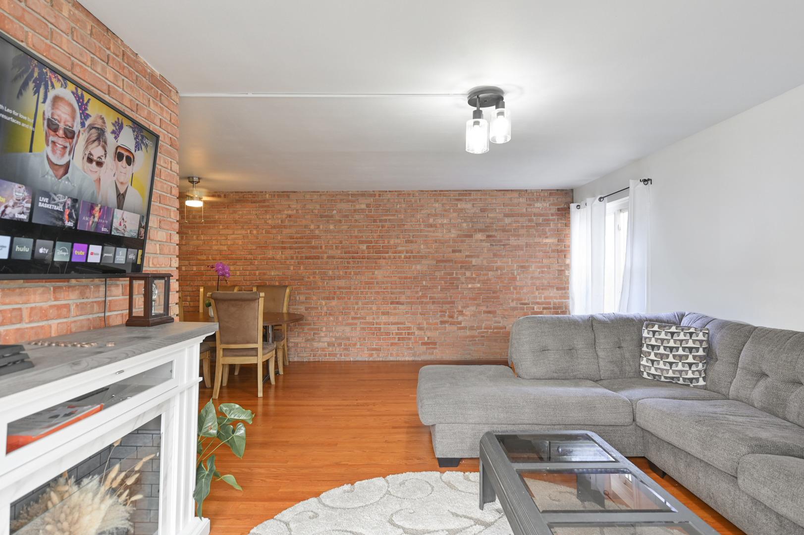 S Kildare Ave, Oak Lawn, IL 60453