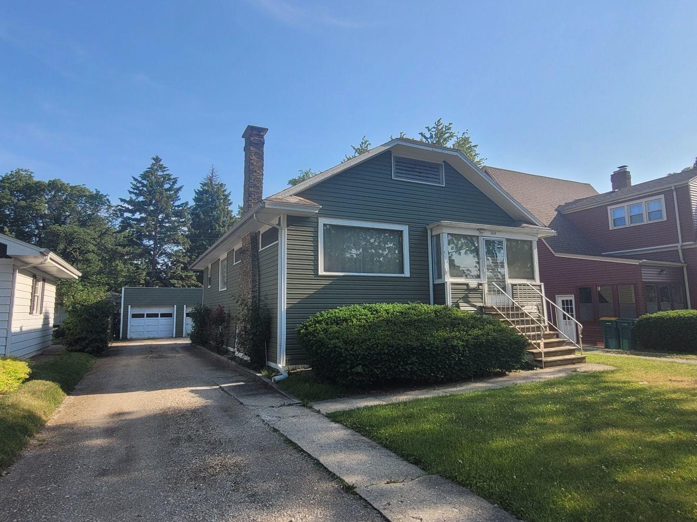Kenmore Ave, Joliet, IL 60435