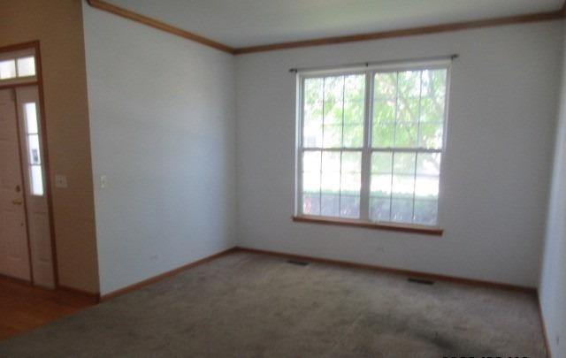 Berkshire Ln, Sugar Grove, IL 60554