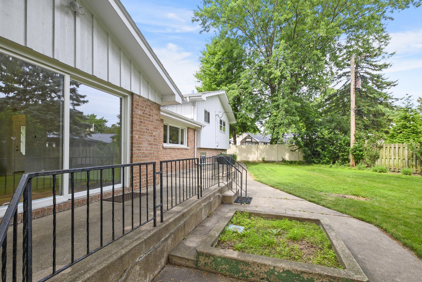 Spring Rd, Oak Lawn, IL 60453