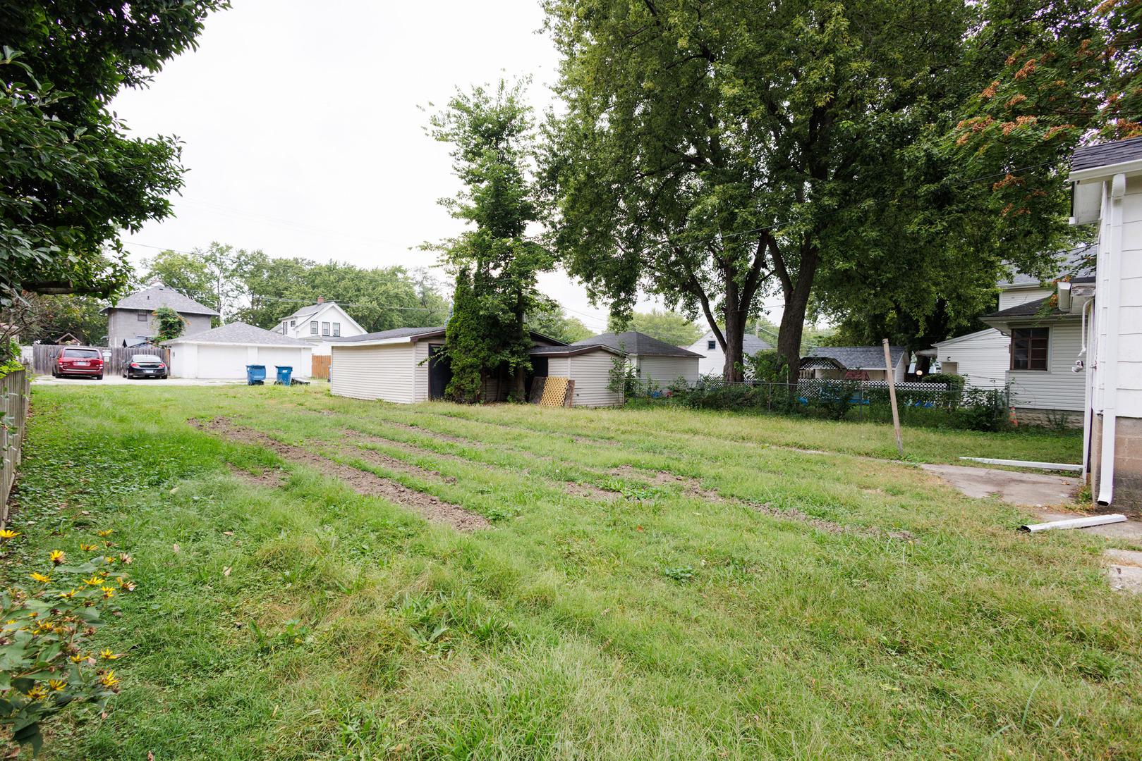 S 4th Ave, Kankakee, IL 60901