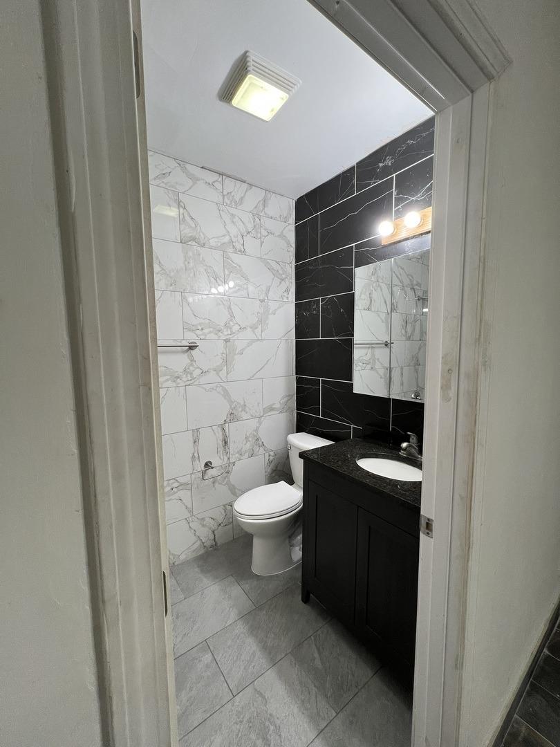 W Flournoy St, Chicago, IL 60612
