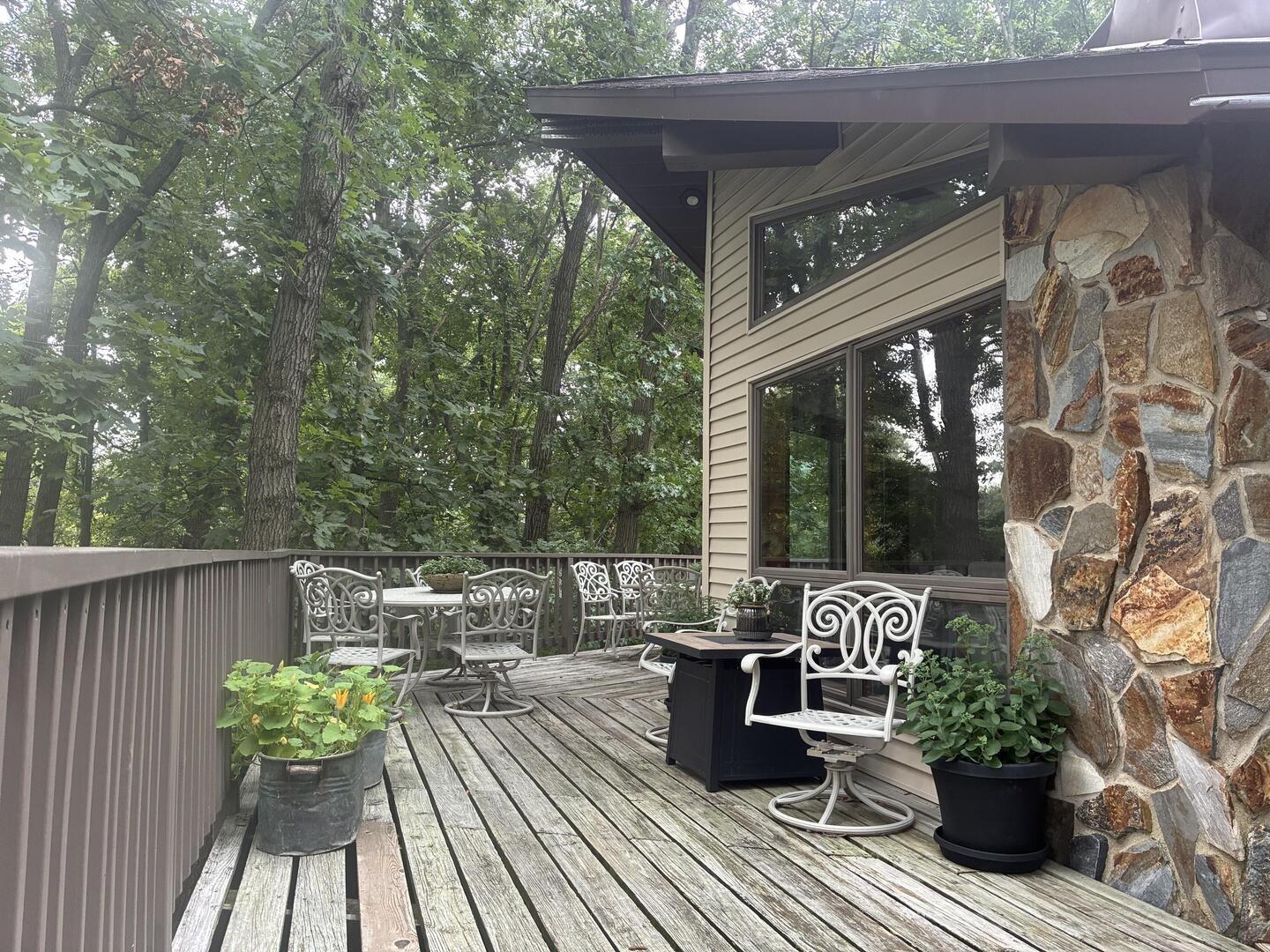 Fawn Ridge Dr, Lanark, IL 61046