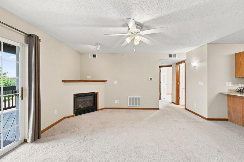 S 16th Ave, Eldridge, IA 52748