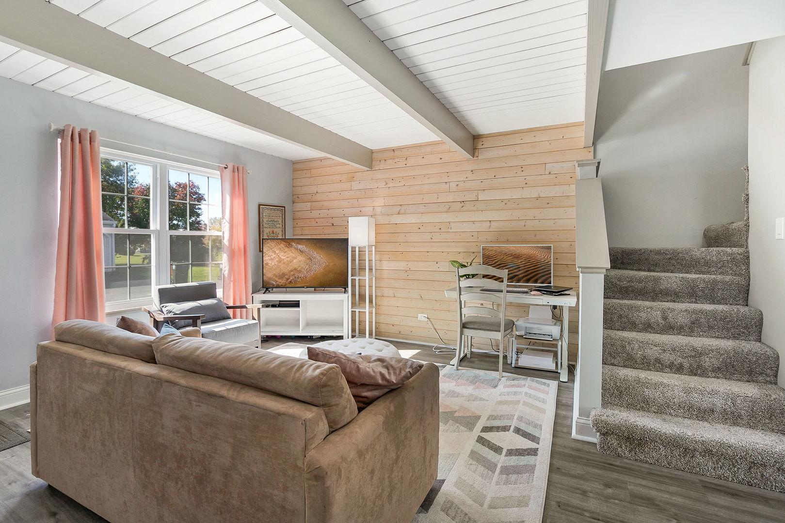 Countryside Ln, Round Lake Beach, IL 60073