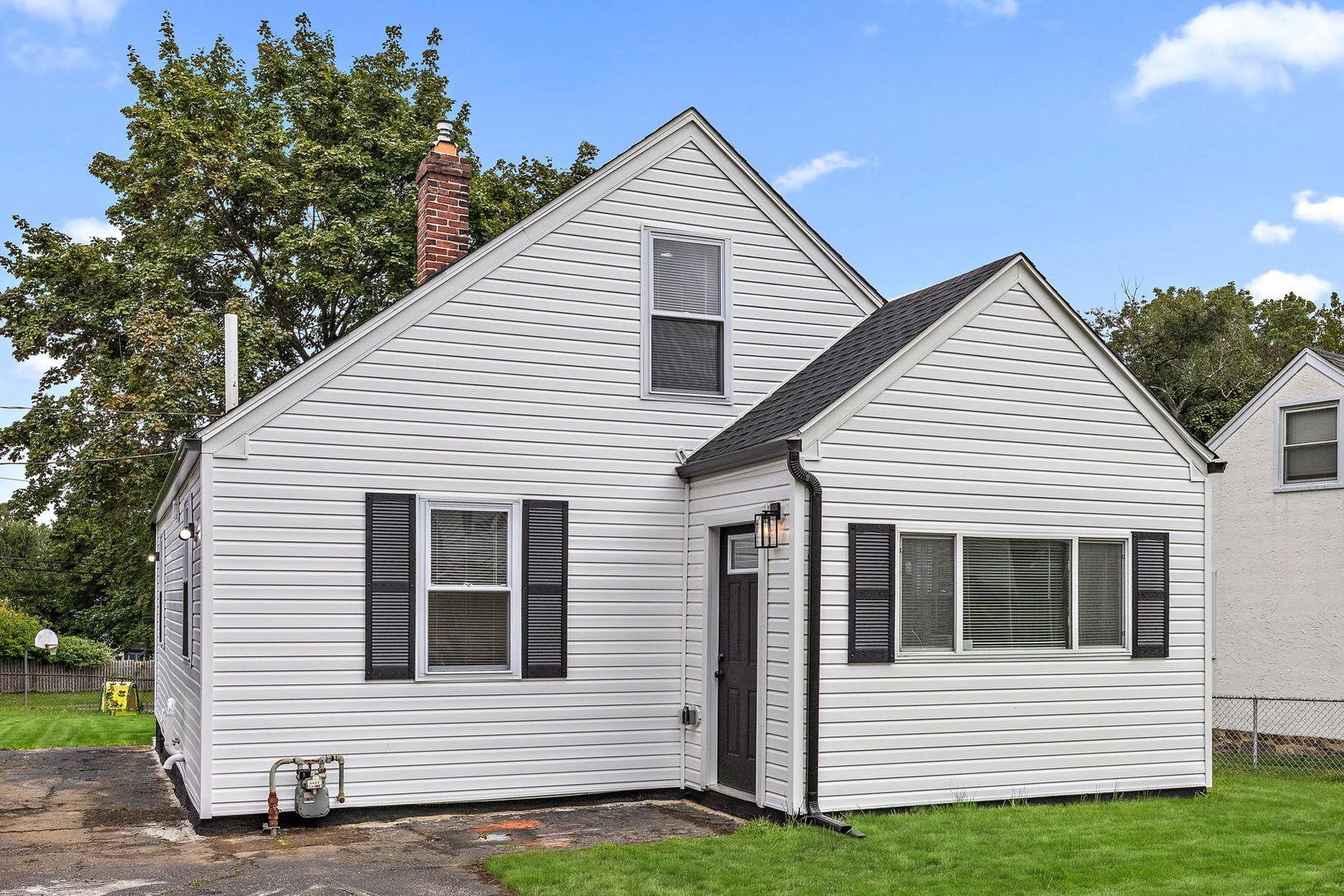 Seward Ln, Aston, PA 19014