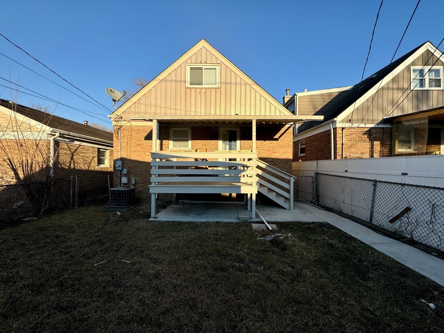Lawler Ave, Burbank, IL 60459