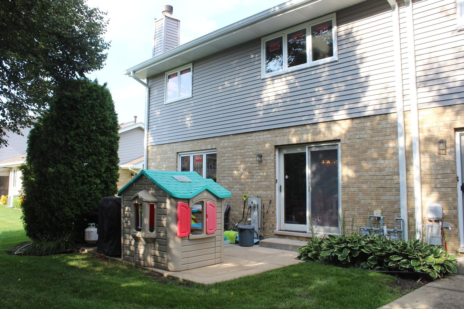 Brighton Ct, Orland Park, IL 60462