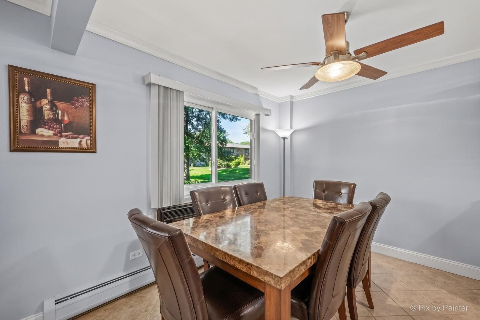 N Windsor Dr, Arlington Heights, IL 60004