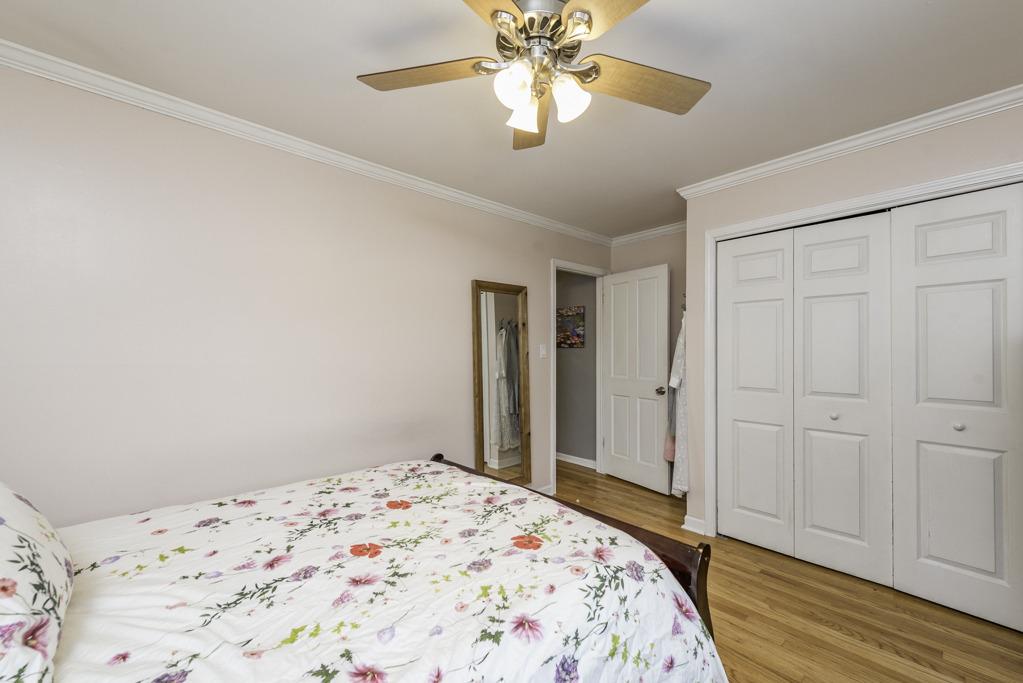 N Shirley Dr, Gurnee, IL 60031
